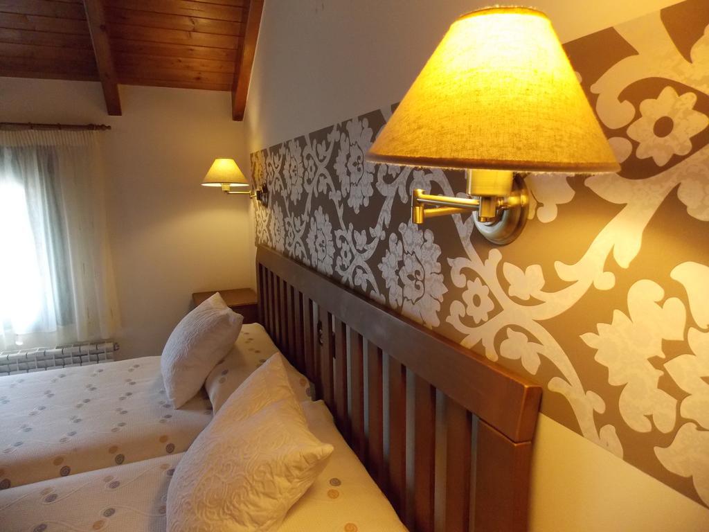 Hostal El Recanto Vega de Valcarce Szoba fotó